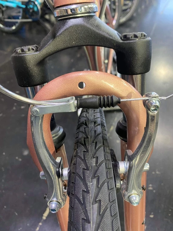 Retrospec Barron Step-Thru Comfort Hybrid Bike 21-Speed - Mauve 2021 6 Retrospec Barron Step-Thru Comfort Hybrid Bike 21-Speed - Mauve 2021 - Image 4