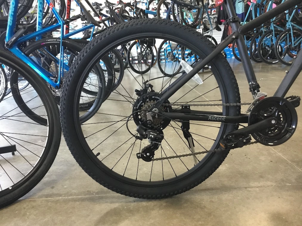 Retrospec Ascent 27.5 Mountain Bike 16 Retrospec Ascent 27.5 Mountain Bike - Image 14