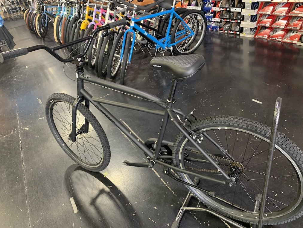 Retrospec Sully Klunker-Style Single-Speed Bike - Matte Black 2022 4 Retrospec Sully Klunker-Style Single-Speed Bike - Matte Black 2022 - Image 2