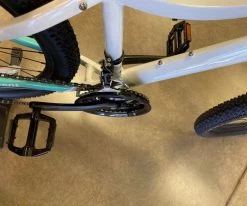 Retrospec Ascent Hardtail Trail/Mountain Bike - Lockout Front Suspension, Disc Brake -Retrospec Sales Store XeY3V4QAtiGApVVVmUve k6 o