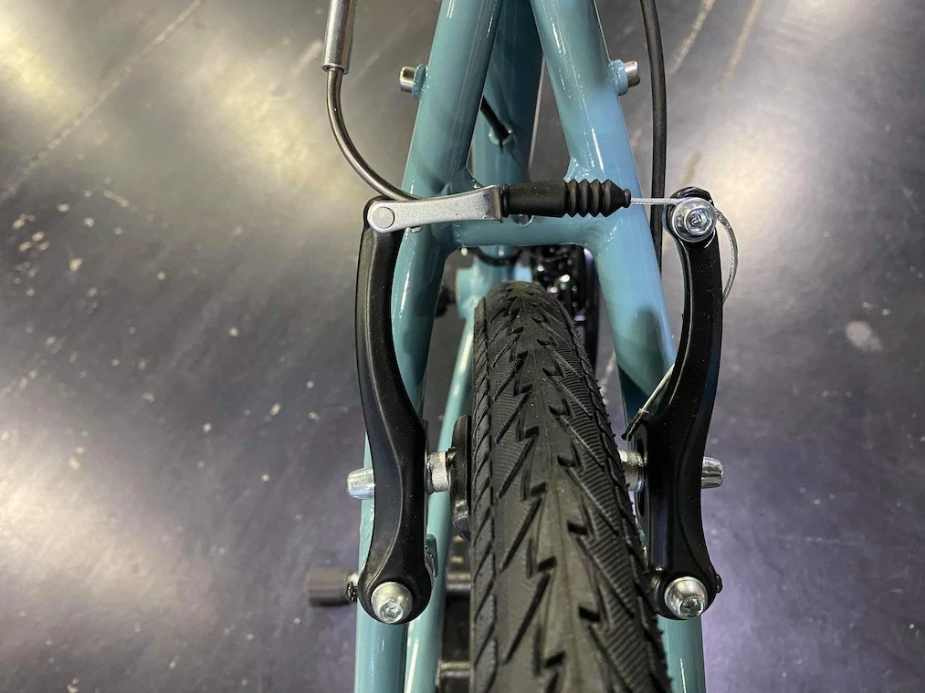 Retrospec Barron Comfort Hybrid Bike 21-Speed - Blue Fog 2022 4 Retrospec Barron Comfort Hybrid Bike 21-Speed - Blue Fog 2022 - Image 2