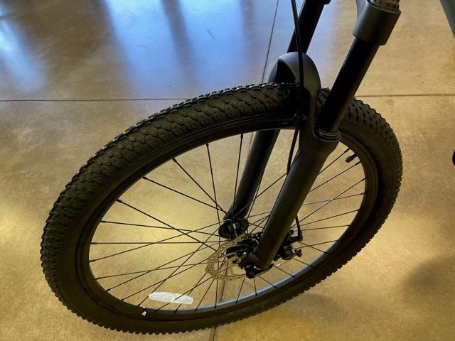 Retrospec Ascent Hardtail Trail/Mountain Bike - Lockout Front Suspension, Disc Brake 8 Retrospec Ascent Hardtail Trail/Mountain Bike - Lockout Front Suspension, Disc Brake - Image 6