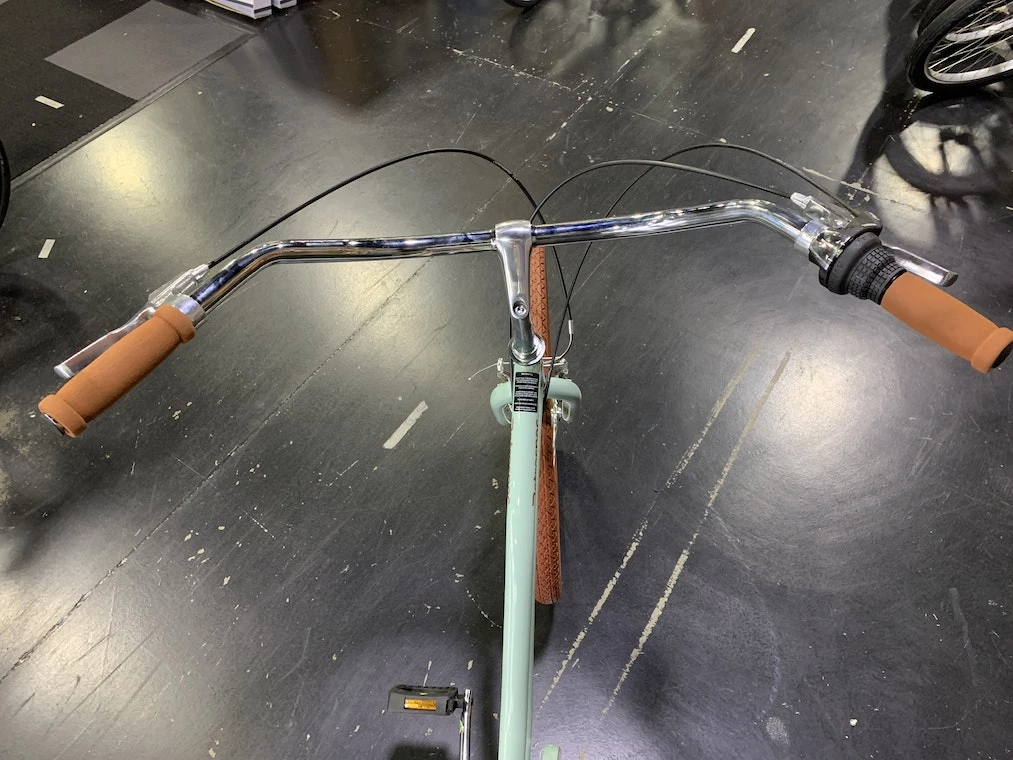 Retrospec Chatham Beach Cruiser Step-Thru 7-Speed 26" - Matcha Green 2022 8 Retrospec Chatham Beach Cruiser Step-Thru 7-Speed 26" - Matcha Green 2022 - Image 6