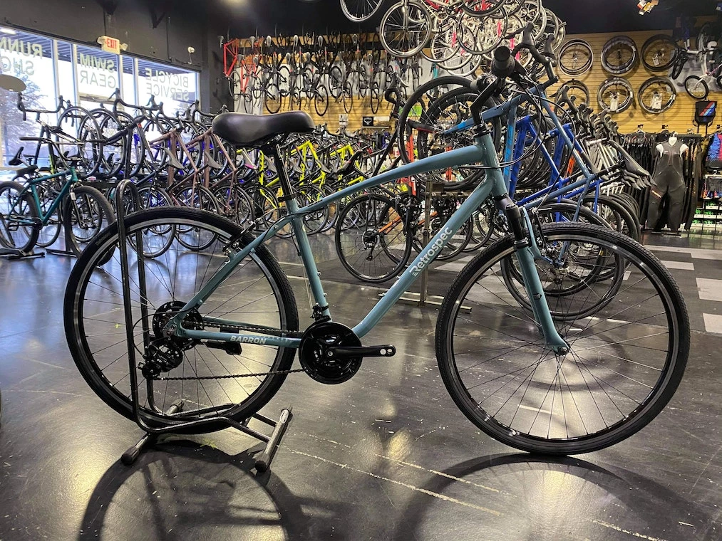 Retrospec Barron Comfort Hybrid Bike 21-Speed - Blue Fog 2022 3 Retrospec Barron Comfort Hybrid Bike 21-Speed - Blue Fog 2022