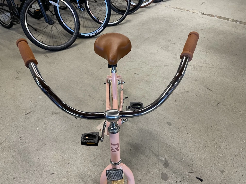 Retrospec Chatham Beach Cruiser 1-Speed 20" - Blush Pink 2021 9 Retrospec Chatham Beach Cruiser 1-Speed 20" - Blush Pink 2021 - Image 7