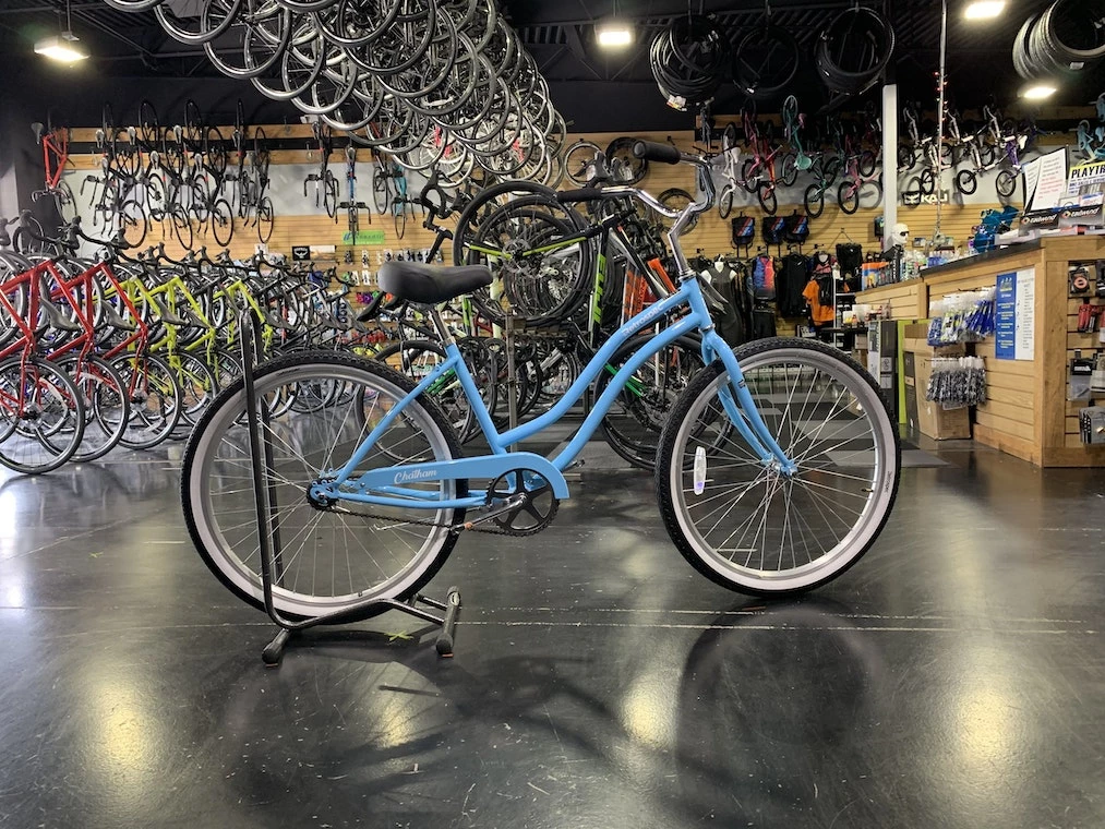 Retrospec Chatham Beach Cruiser Step-Thru 1-Speed 26" - Sky Blue 2022 3 Retrospec Chatham Beach Cruiser Step-Thru 1-Speed 26" - Sky Blue 2022