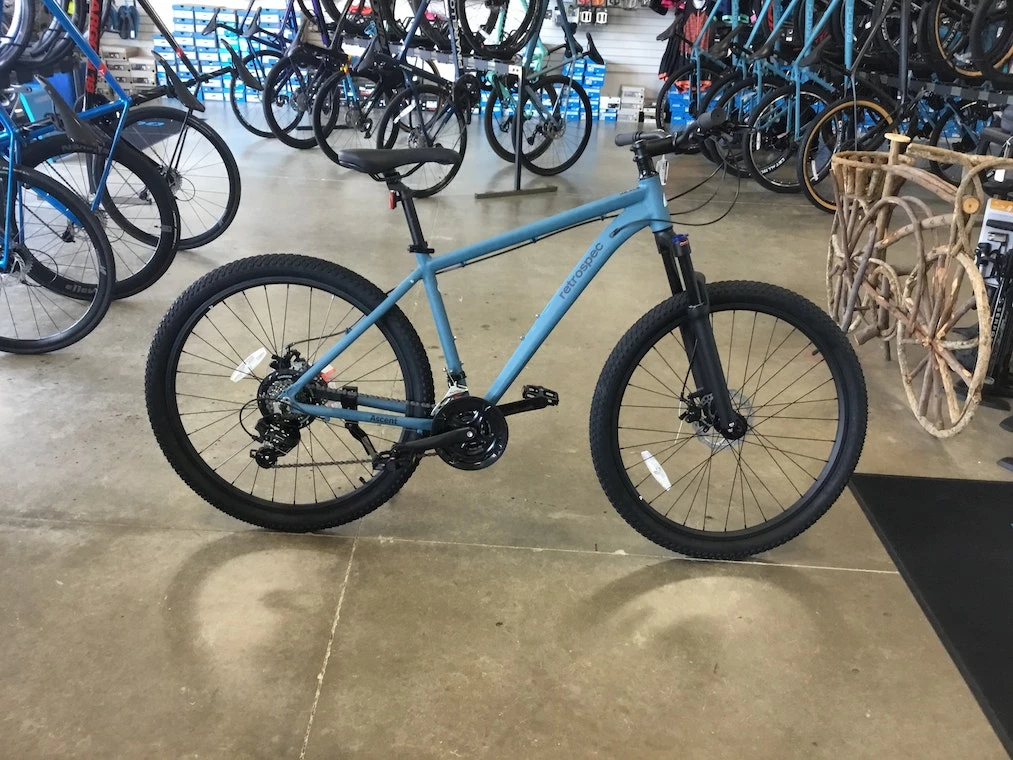Retrospec Ascent 27.5 Mountain Bike 3 Retrospec Ascent 27.5 Mountain Bike