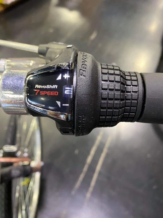 Retrospec Barron Step-Thru Comfort Hybrid Bike 21-Speed - Mauve 2021 4 Retrospec Barron Step-Thru Comfort Hybrid Bike 21-Speed - Mauve 2021 - Image 2